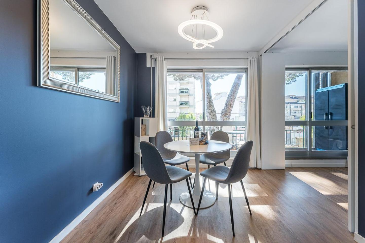 Guestready - Shades Of Blue With Balcony Lejlighed Porto Eksteriør billede